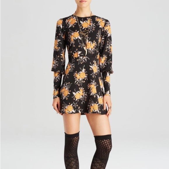 Free People Dresses & Skirts - FREE PEOPLE PARKER DARK FLORAL PRINT MINI DRESS 6